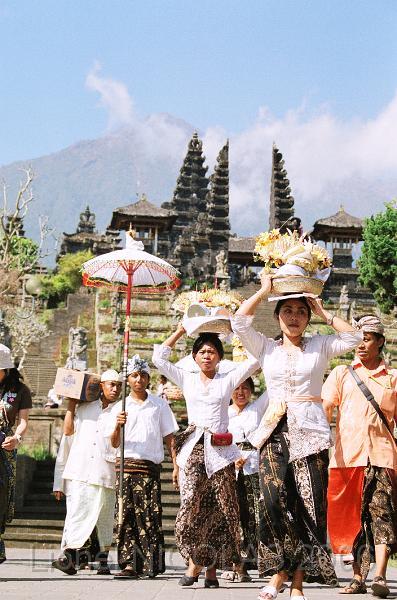80450014.JPG - Le temple de BESAKIH