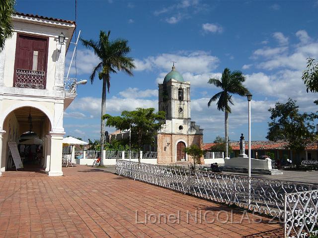 P1040188.JPG - Vinales: La place centrale