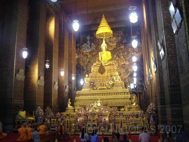 DSCF1310.JPG - BANGKOK: Le bouddha d'or du Wat Pho