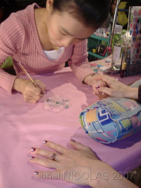 DSCF1411.JPG - PHITSNULOK: peinture des ongles au marché de nuit