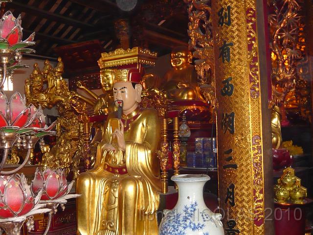 P1020350.JPG - Hanoi: Pagode Tran Quoc
